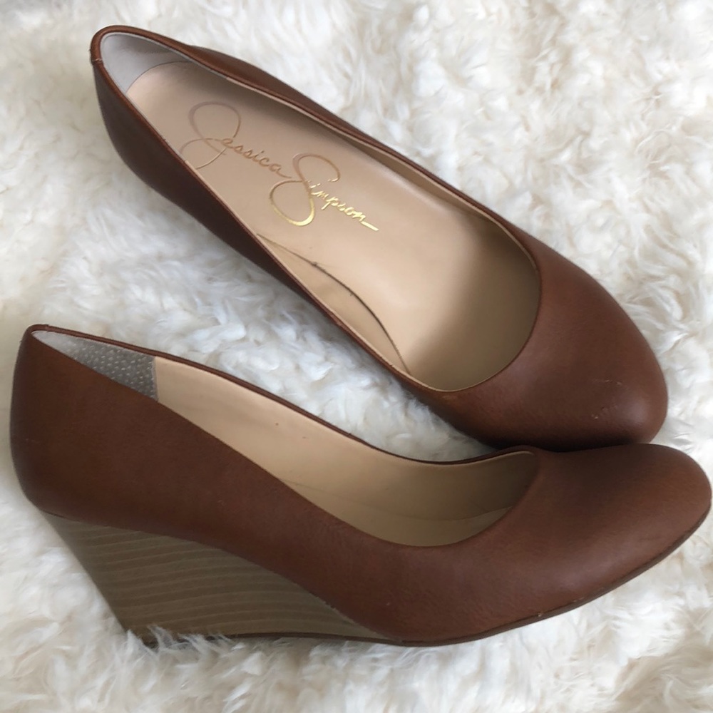 Jessica Simpson Tan Wedges